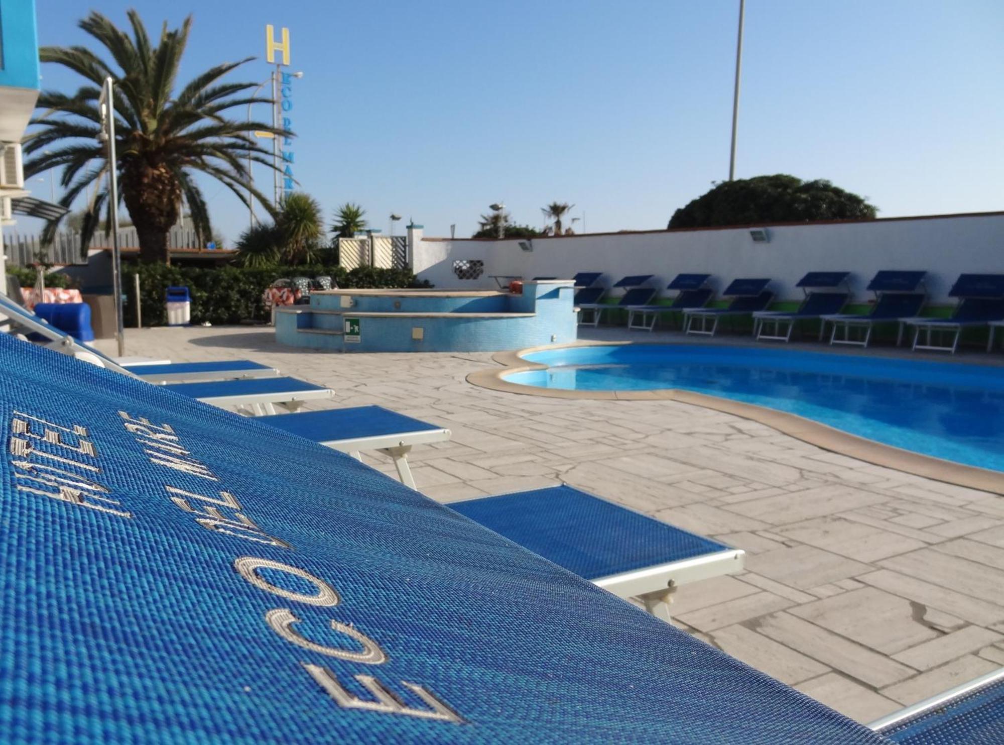 Hotel Eco Del Mare Marina di Massa Exterior photo