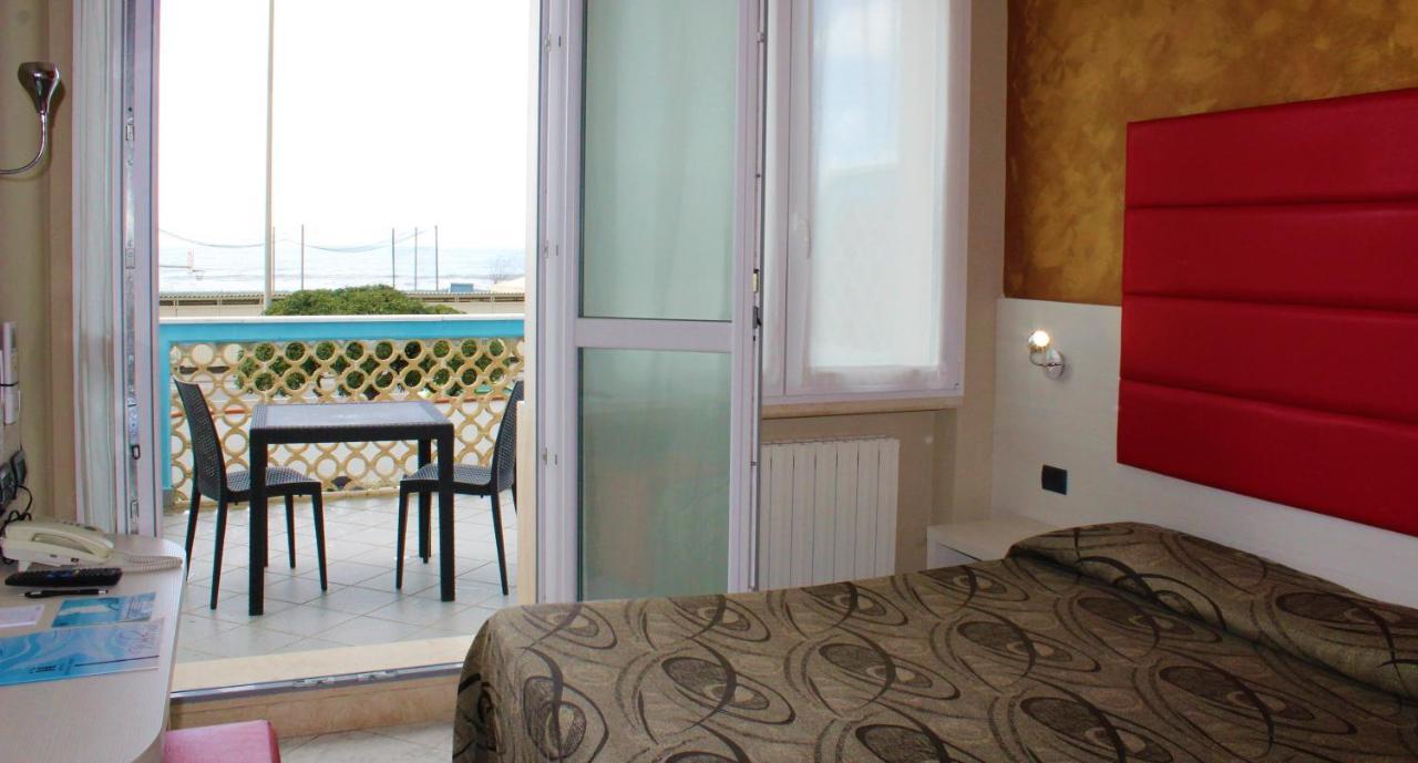 Hotel Eco Del Mare Marina di Massa Exterior photo